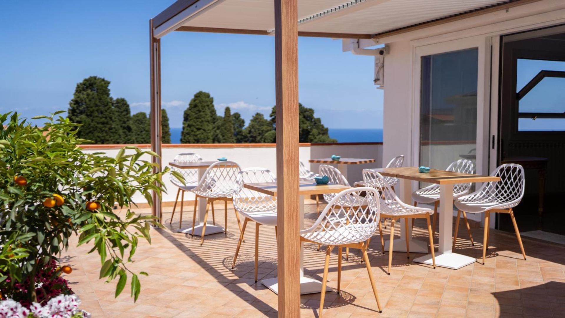 Camera Doppia con Letti Singoli con Balcone